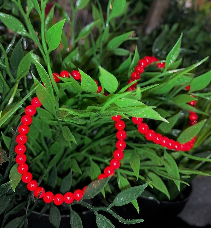 Armbånd Rød Korall Farget 5mm