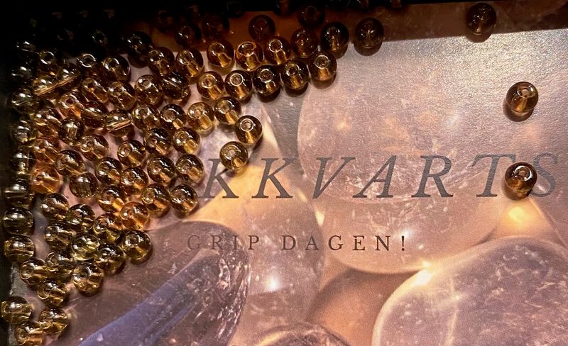 Armbåndsperle Røykkvarts 4mm 1stk