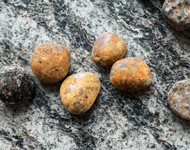 Hovedbilde Granitt Rød Liten 6-10gram